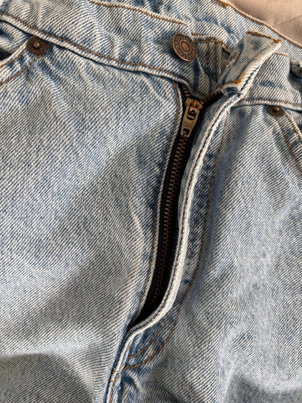 560 Student Levi Orange Tab Jeans - Picture 6 of 11